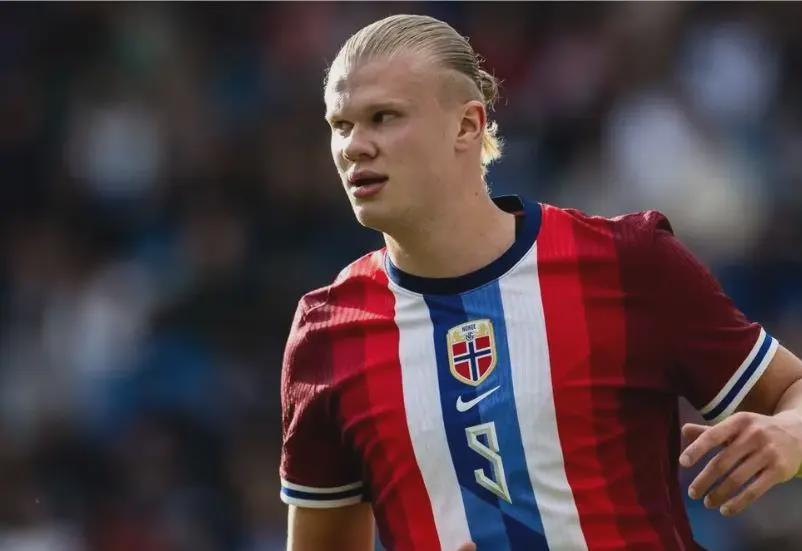 荷兰队官方：小克鲁伊维特因伤离开国家队（荷兰队官宣：小克鲁伊维特因伤退出国家队）