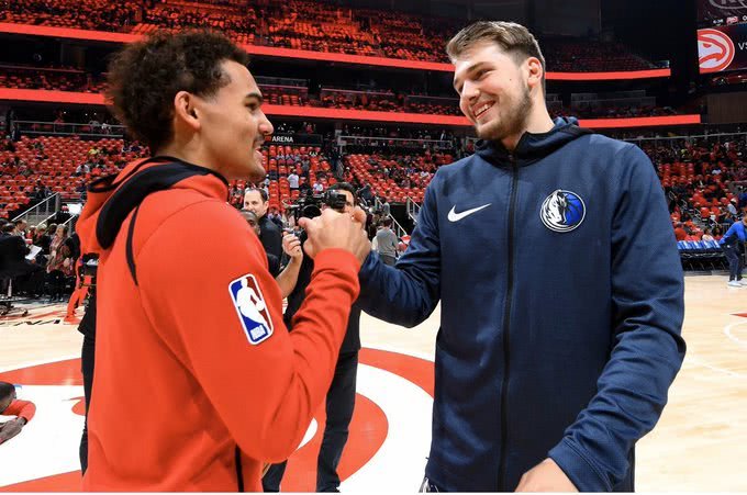 梅西因为足球改变性格！从天生内向到绝对领袖！（足球重塑梅西：从内向少年蜕变为绝对领袖）