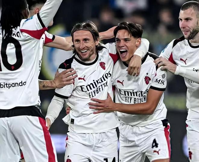 除升班马外，那不勒斯是五大联赛唯一2025年主场不败球队（2025年五大联赛主场不败队仅那不勒斯，升班马除外）