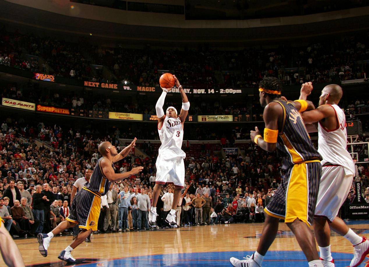 常州举办足球音乐晚会，黄紫昌夫妇甜蜜献唱《小酒窝》（常州上演足球音乐之夜，黄紫昌携妻深情合唱《小酒窝）