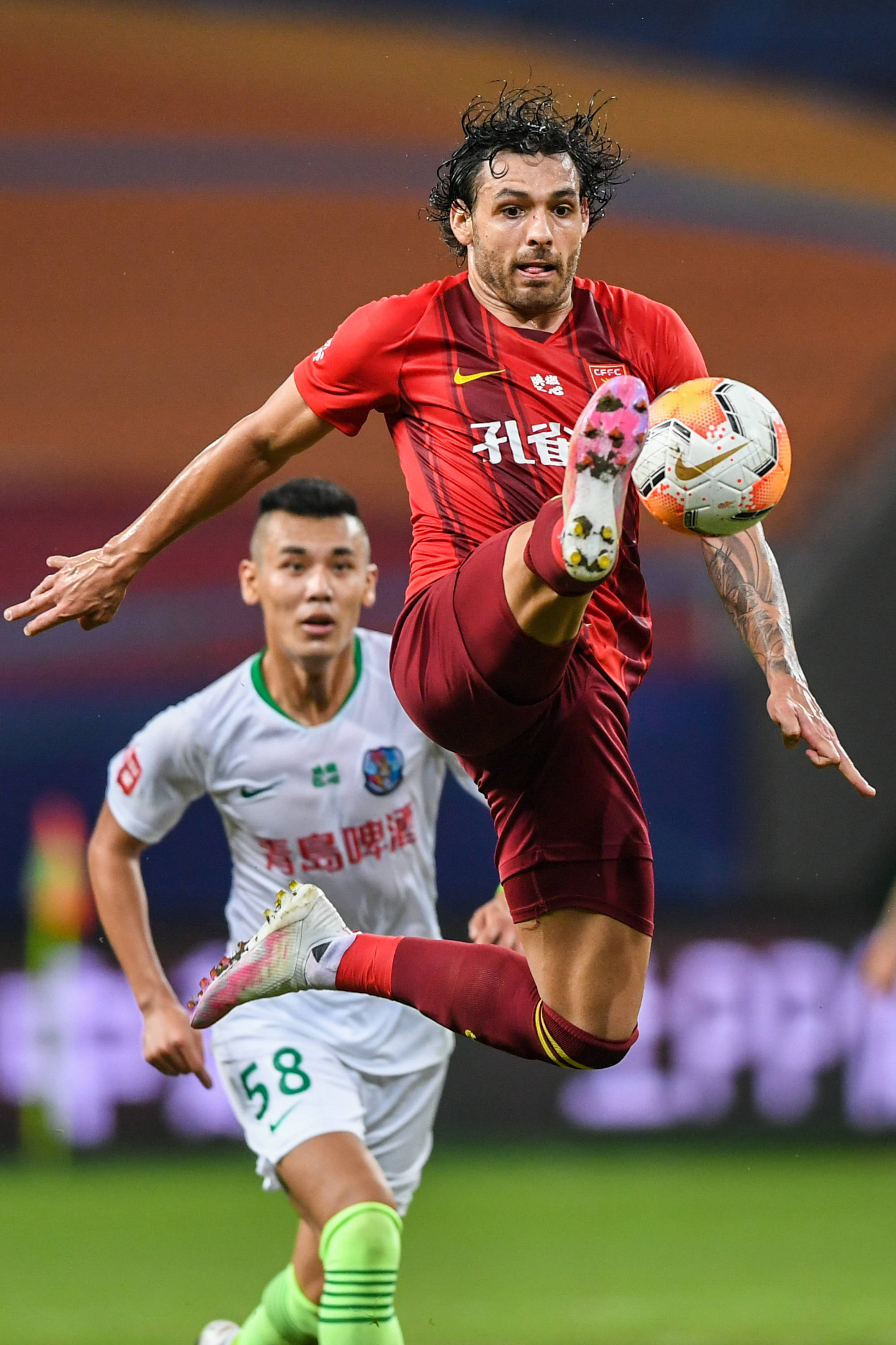 米体：专家无法找到邓弗里斯脚踝疼痛原因，检查并未发现损伤（米体：邓弗里斯脚踝疼痛成谜，检查结果显示无损伤）