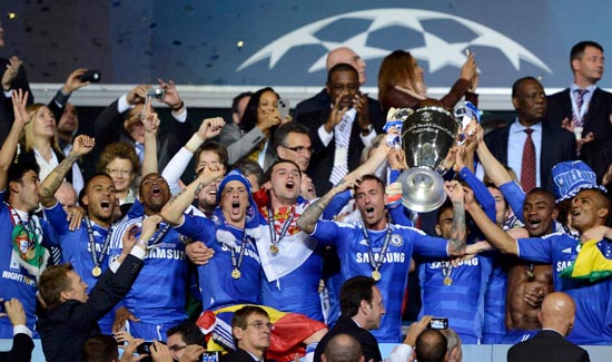 时隔27年重返世界杯正赛，苏格兰多地机场打出广告牌标语庆祝（苏格兰时隔27年再入世界杯正赛，多地机场打出广告牌标语庆祝）