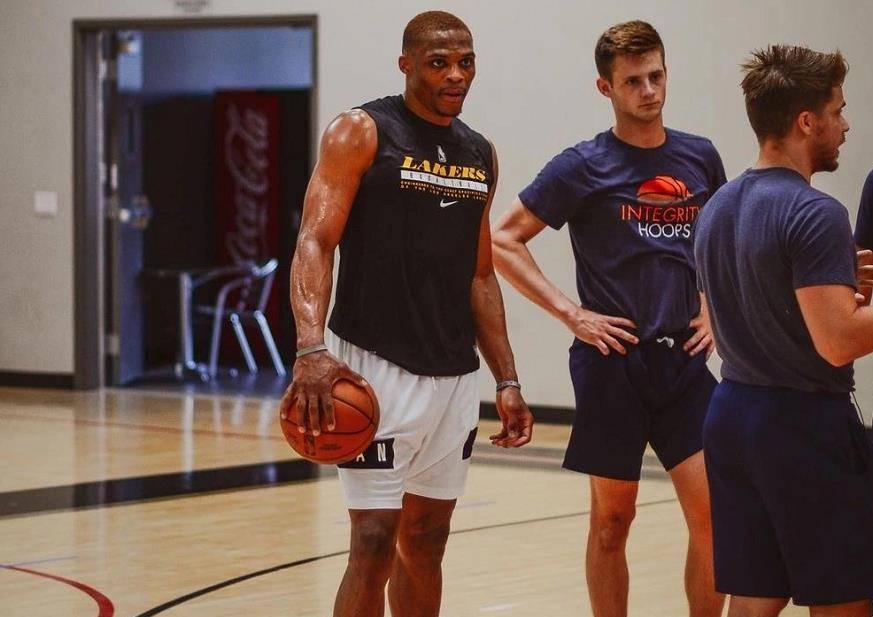 宋振瑜：未来国内培养的门将会更接近足球发达国家要求的水平（宋振瑜：未来本土门将的培养将逐步贴近足球强国标准）